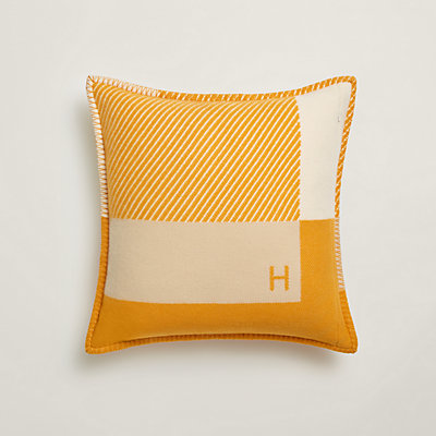 Pillows - Home Textiles | Hermès USA Pillows - Home Textiles | Hermès USA